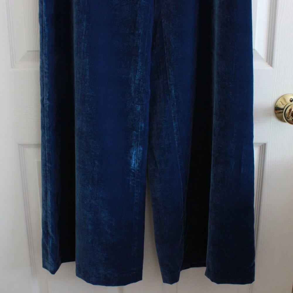 Julia Amory Julia Velvet Wide Leg Pants and Tess Vest Set in Azure Blue - Picture 13 of 16